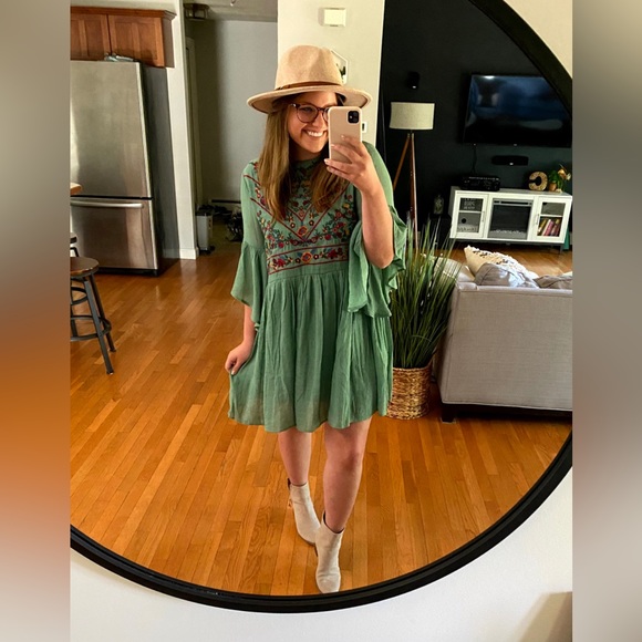 Dresses & Skirts - Boho floral dress